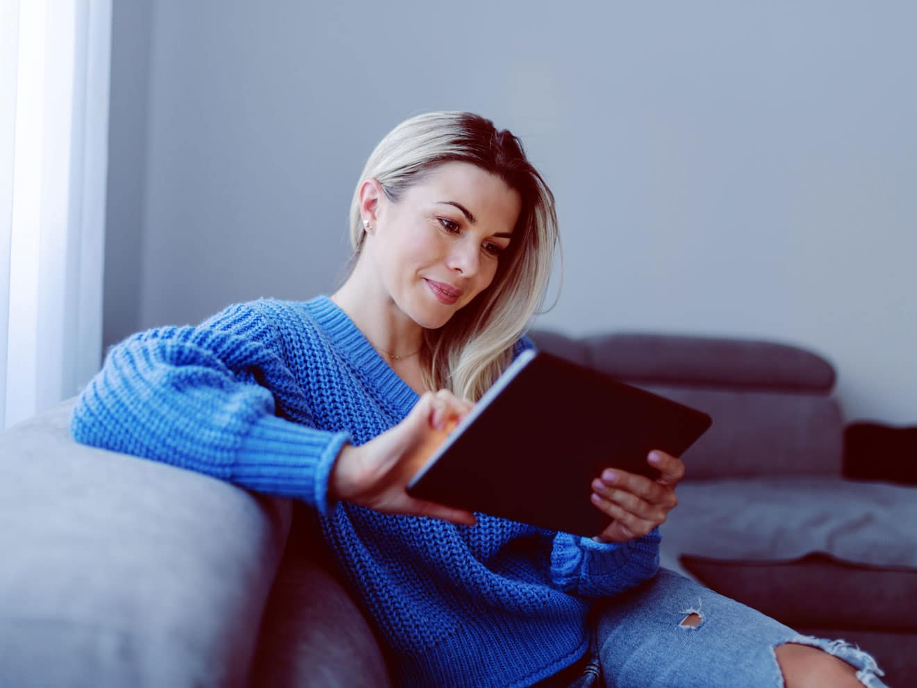 A consumer connecting with a business through ServiceCentral's B2B and Consumer Portal